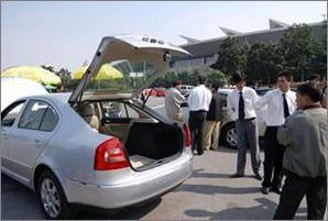 記東昌汽車千人試駕會 汽車陪駕服務(wù)的創(chuàng)新實踐